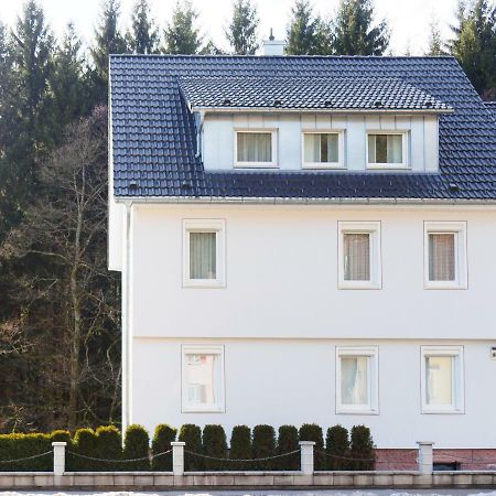 Apartamento Haus Am Fluss Baiersbronn Exterior foto