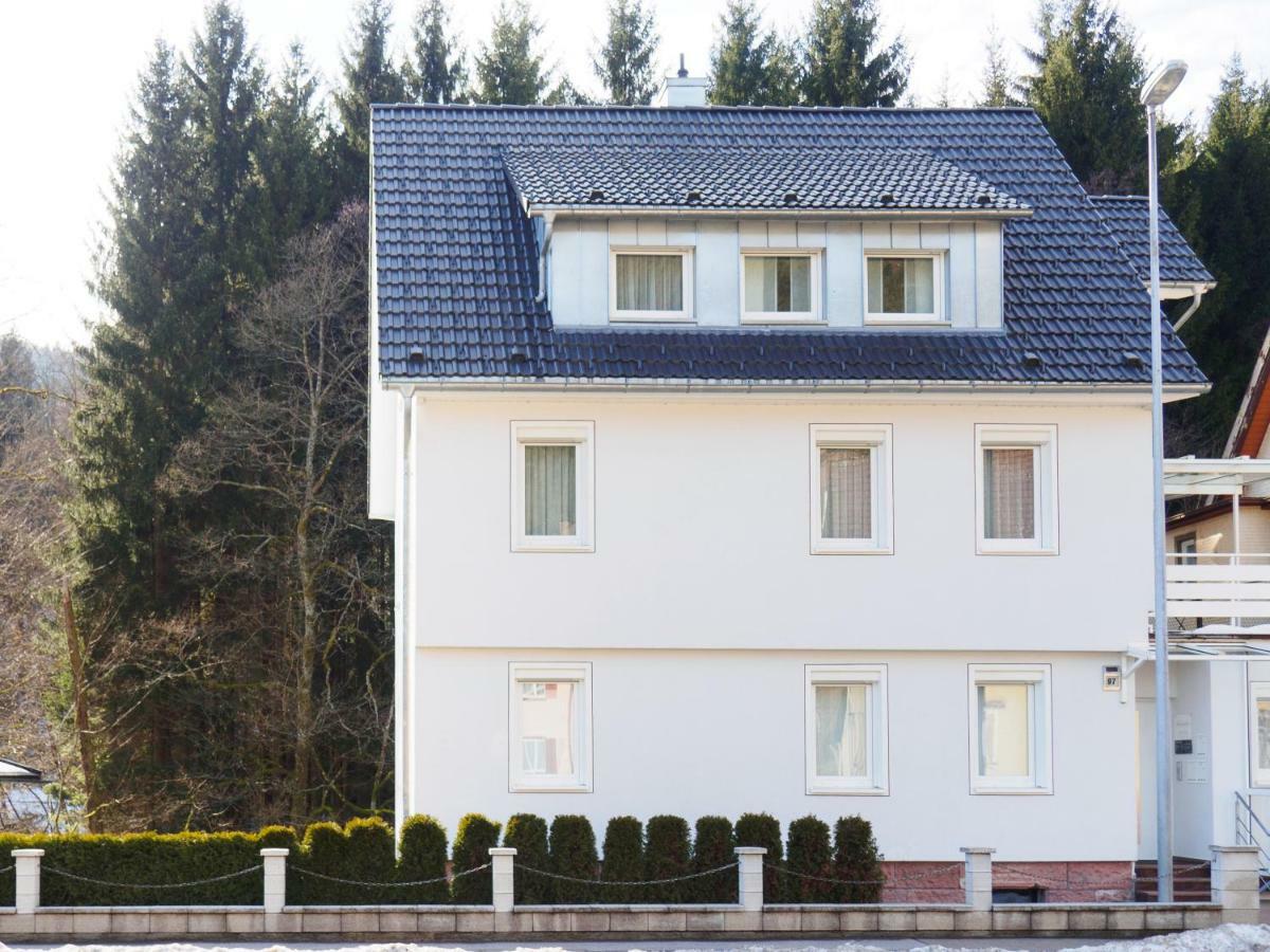 Apartamento Haus Am Fluss Baiersbronn Exterior foto